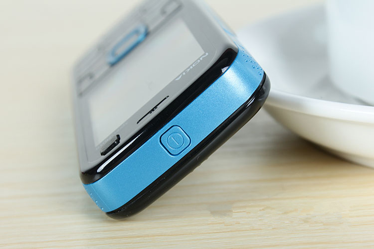 跨境批发 5320 wcdma 3g音乐拍照 按键学生老年老人备用手机