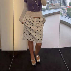 新款复古缎面显瘦百搭波点抽绳midi半裙包臀半身裙迷笛短裙女5516