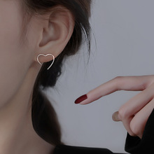925纯银针爱心耳钉女2021年新款潮小众设计高级感心形耳环耳饰