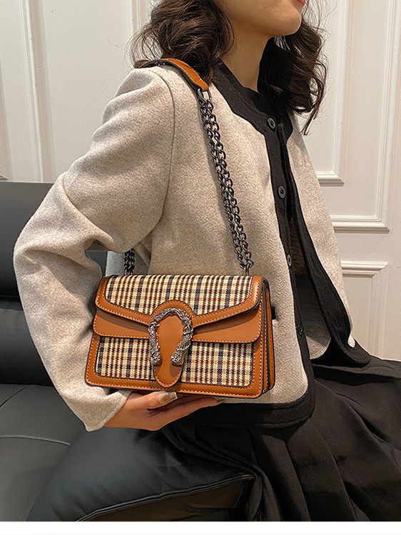 Cross-Border Bag Women's 2023 New Fashion Chain Messenger Bag Plaid All-Match Niche Shoulder Wine God Women's Bag