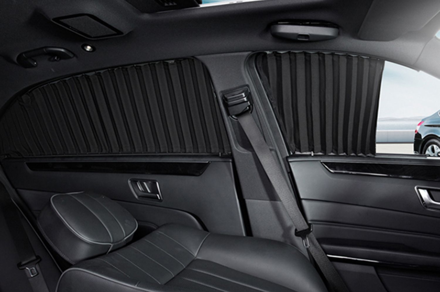 Suitable for Audi A3 A4L A6L Q2L Q3 Q5L car curtain sunshade curtain track cloth retractable curtain