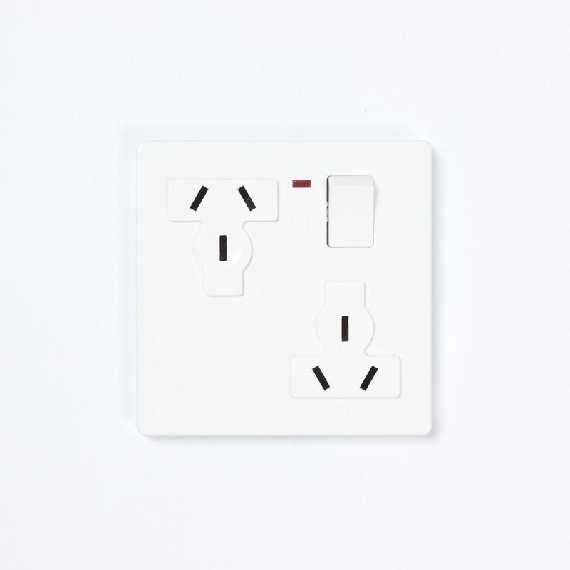 86型暗装白色一开六孔6孔插座三三极带开关插座带灯多孔面板