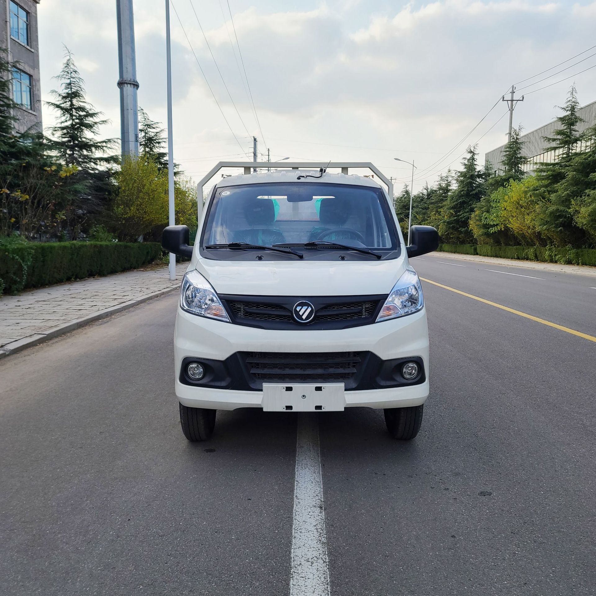 鸿星达牌 桶装垃圾运输车 sjr5030cty-6 垃圾运输专用车