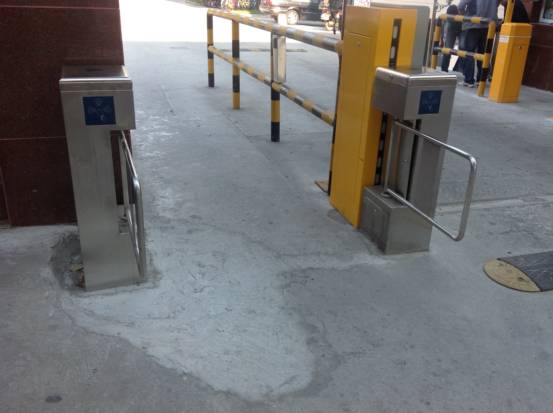 摆闸小区单位门口人行通道闸机304不锈钢室外刷卡单双向通行摆闸