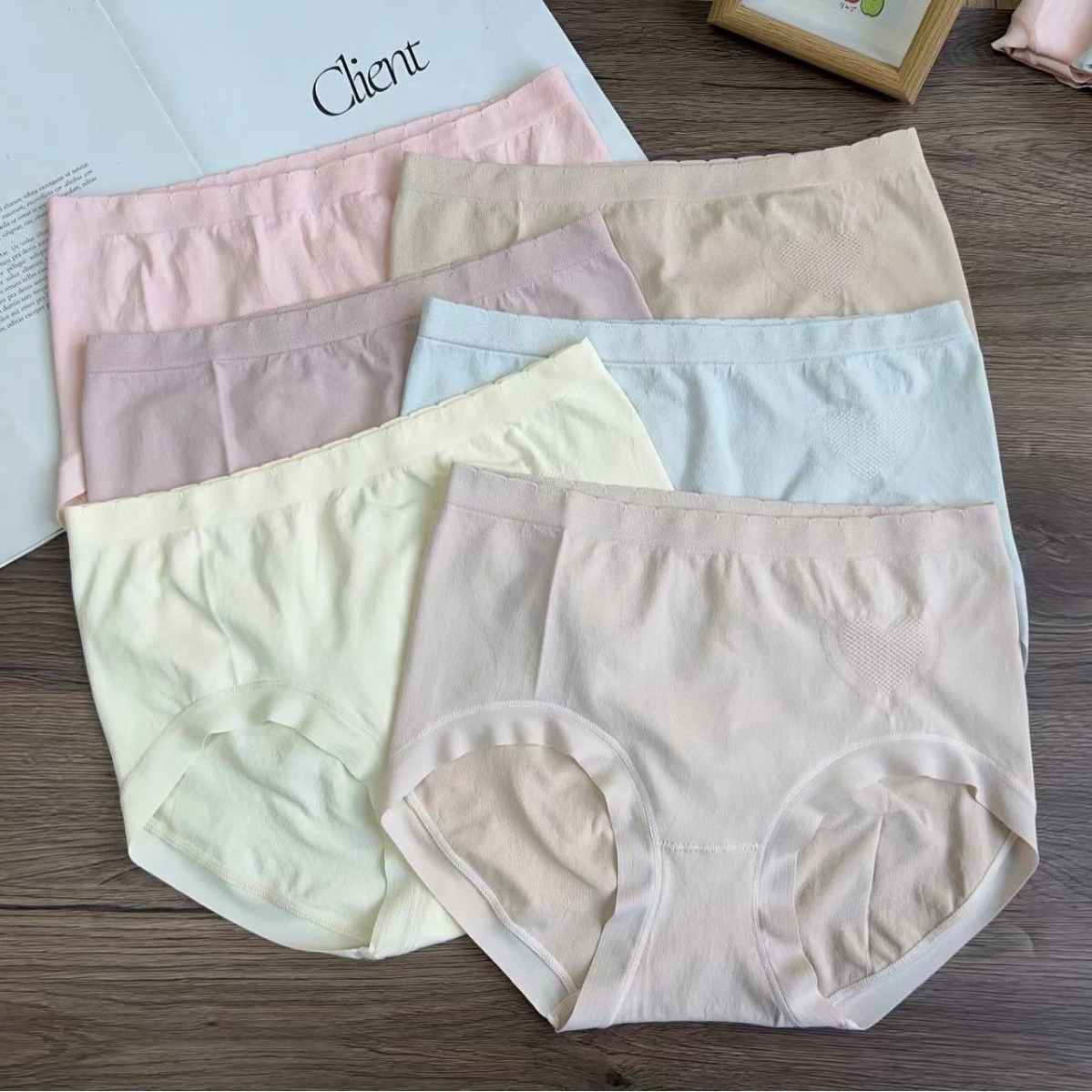 198#锦纶无缝中腰纯色提臀女士内裤新品尾货女士内裤批发-阿里巴巴