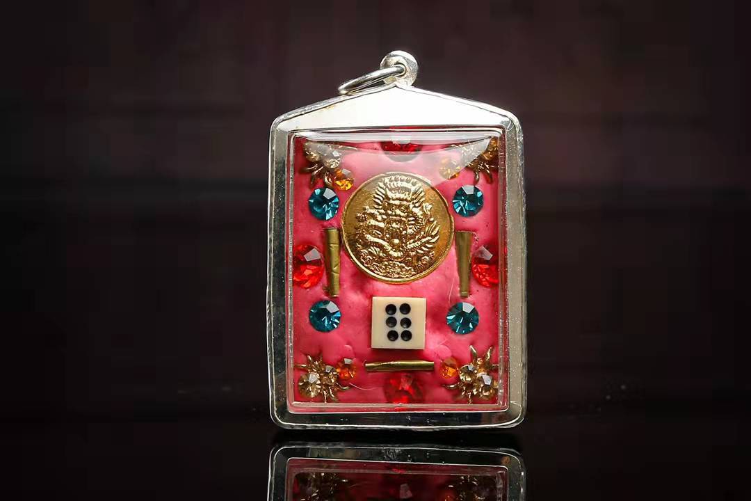 泰国特色 二哥丰佛牌