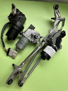 北汽eu5带连杆雨刮电机