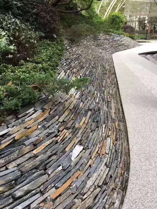 天然文化石青石板建筑挡墙面青色绣色条石不规则形园林广场毛石料