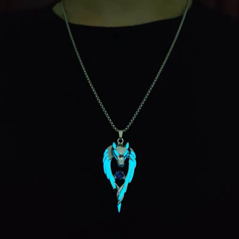 Domineering Wolf King Retro Hip Hop Street Necklace Men and Women Trendy Personality Luminous Wolf Totem North Border Wolf King Luminous Pendant