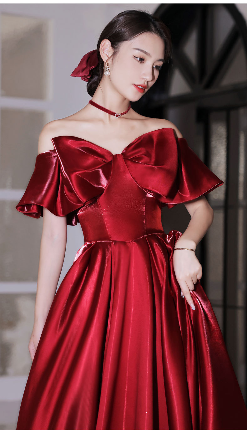 敬酒服新娘2021新款冬季红色晚礼服简单大气长款回门服订婚连衣裙