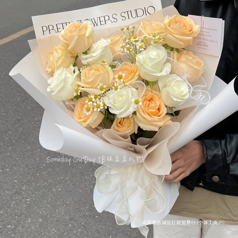 创意小众香槟玫瑰花束花皂花生日送女朋友闺蜜情人节毕业礼物