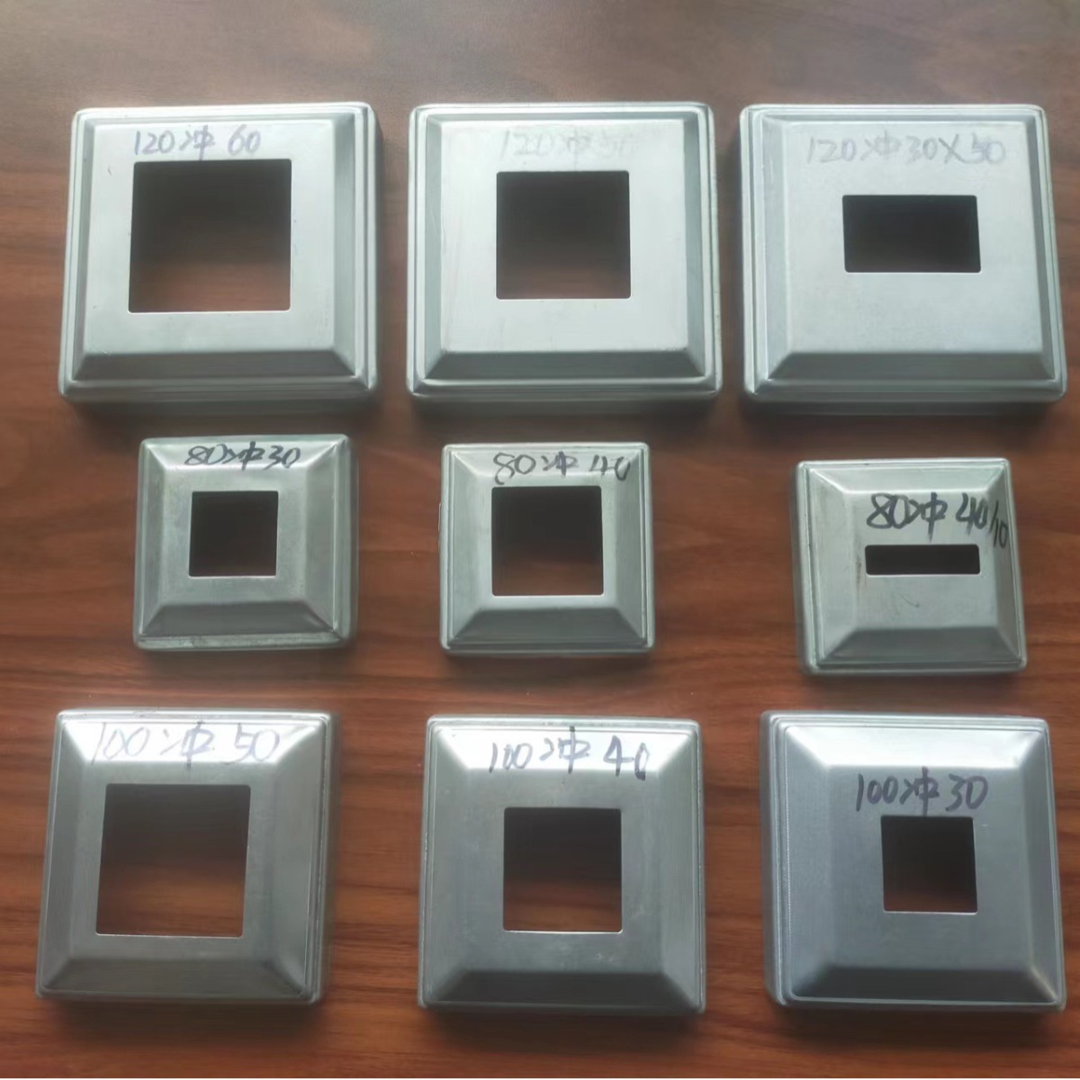 8万个铁球圆球空心球铁艺带孔贴焊接栏杆配件一体冲压镀锌铁镀锌铁艺