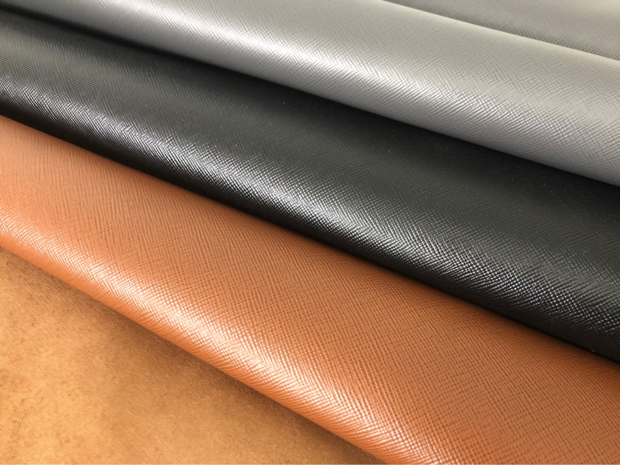 意大利进口三边直十字纹头层牛皮1.6mm棕色/灰色/黑色中艺皮革