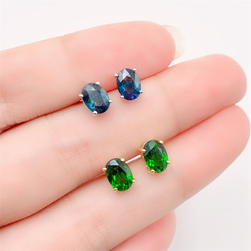鑫亿鹏 18k白金黄金镶嵌天然椭圆形蓝宝石透辉石耳钉女式简约日韩