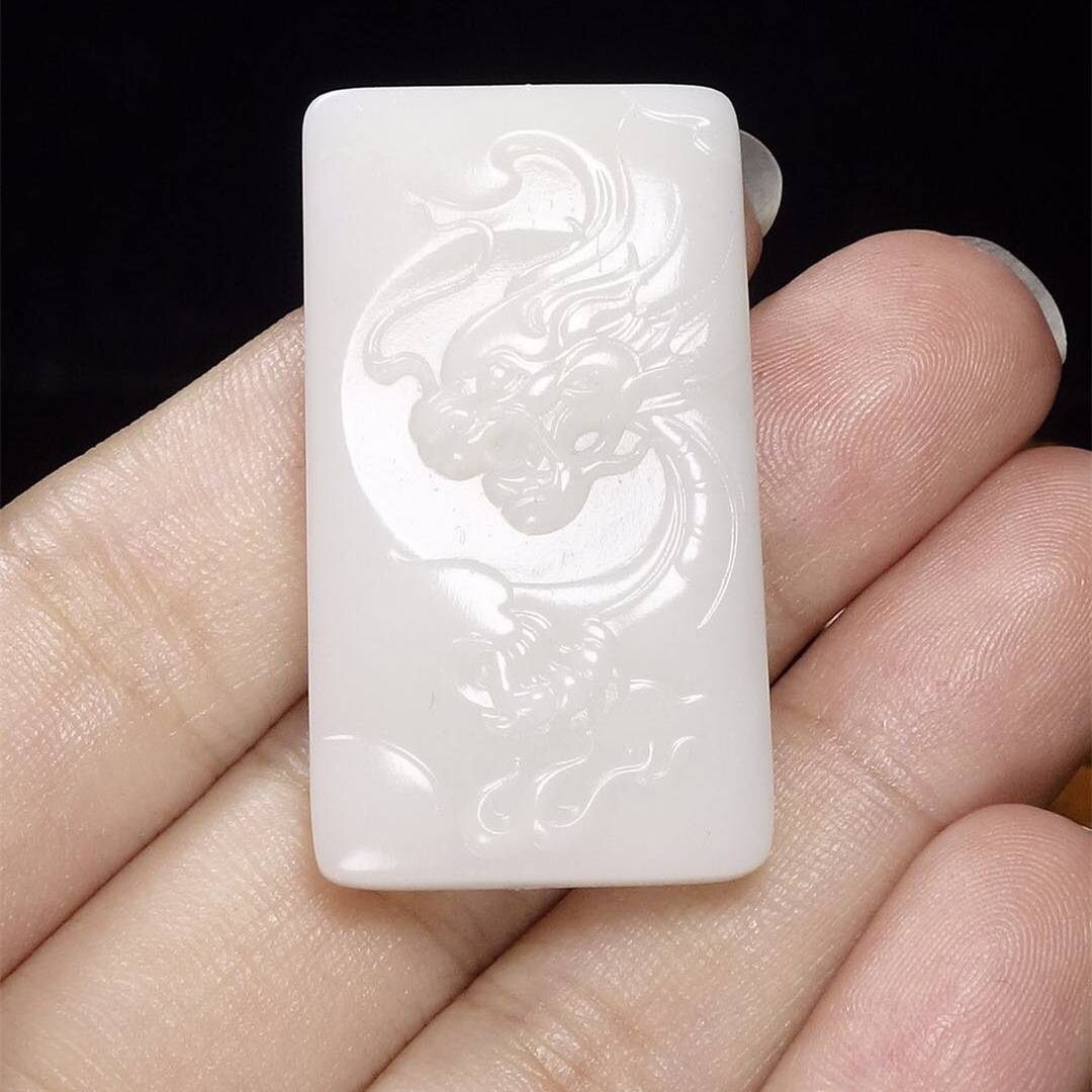 白玉龙牌男士吊坠新疆和田玉玉牌仿古龙玉坠生肖龙平安无事牌挂件