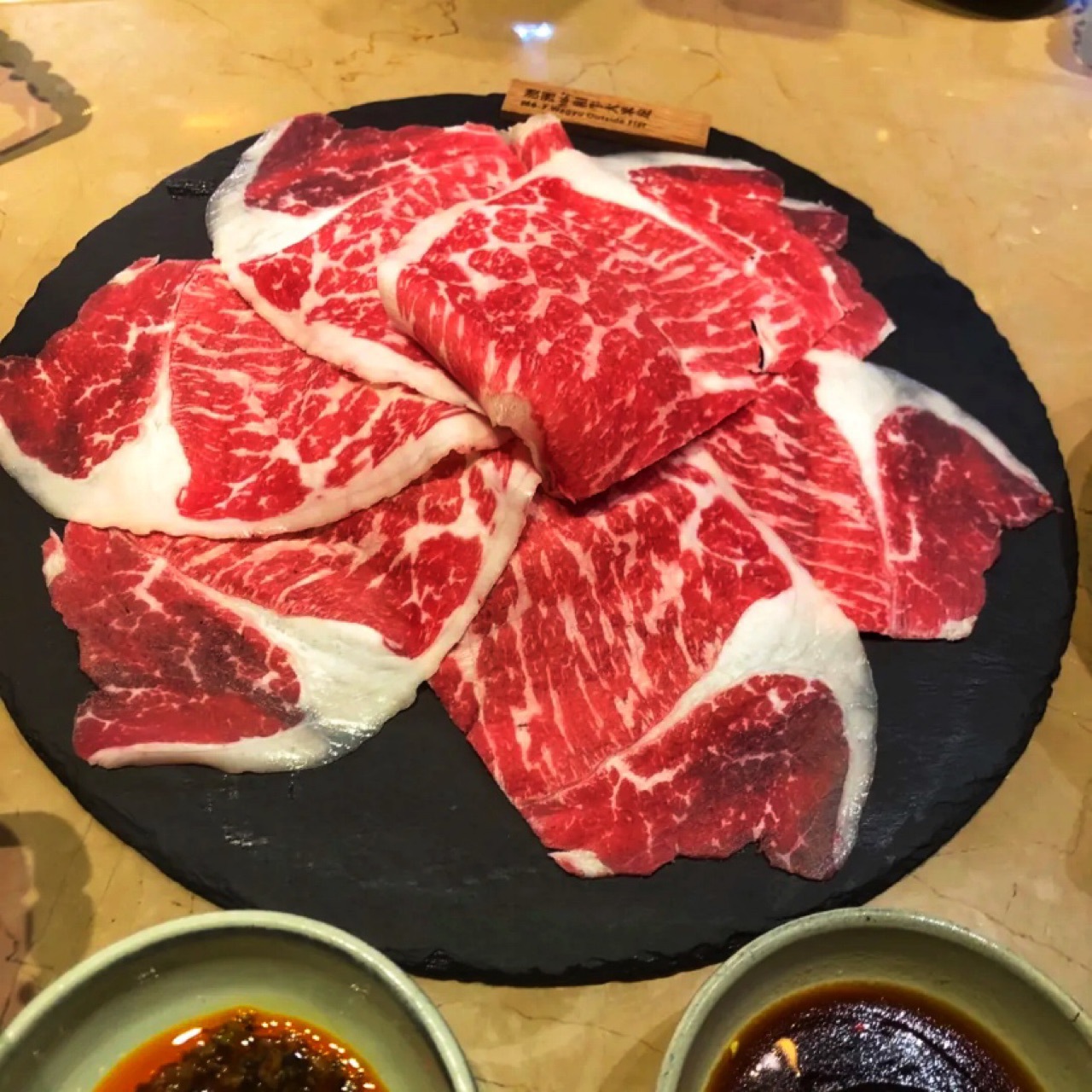 俄罗斯32特选大米龙安格斯大米龙谷饲牛肉黄瓜条火锅牛肉片涮火锅