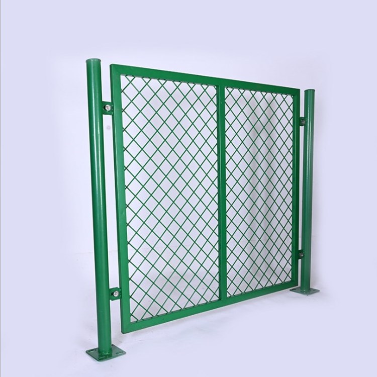 私家别墅庭院围栏护栏 新型围墙护栏 金属钢管铁网护栏涂塑防护网