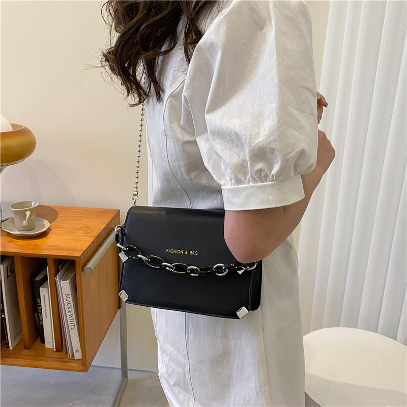 New Type Good Texture Western Style Crossbody Bag Women's 2022 Spring New Simple Solid Color Casual Fashion Shoulder Small Square Bag