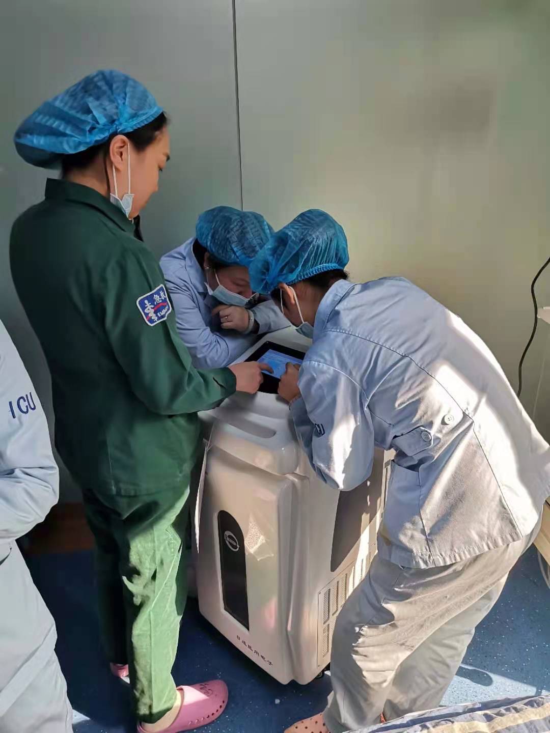 亚低温治疗仪rc-2000Ⅱ颅脑降温神经内外科控温机器批发