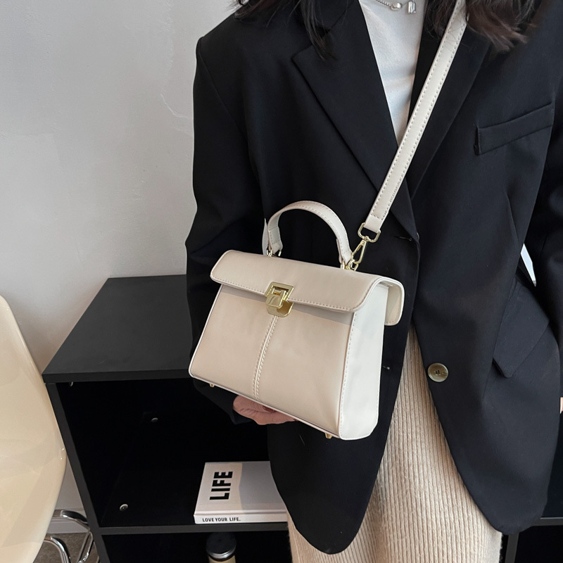 Korean Style Fashion Small Handbags Women's 2023 New Simple Twist Lock Bag All-Match Shoulder Messenger Bag Casual Simple