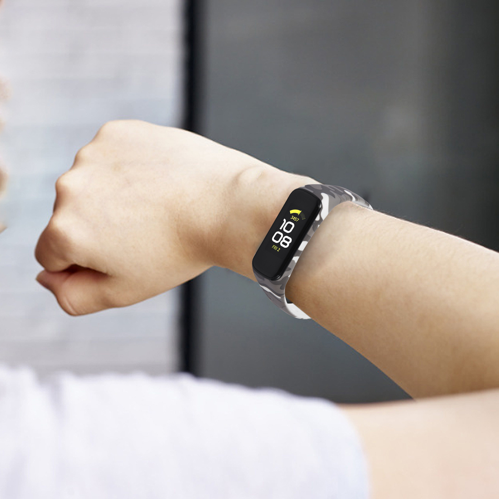 适用于三星samsung galaxy fite sm-r375手环表带印花迷彩tpu腕带