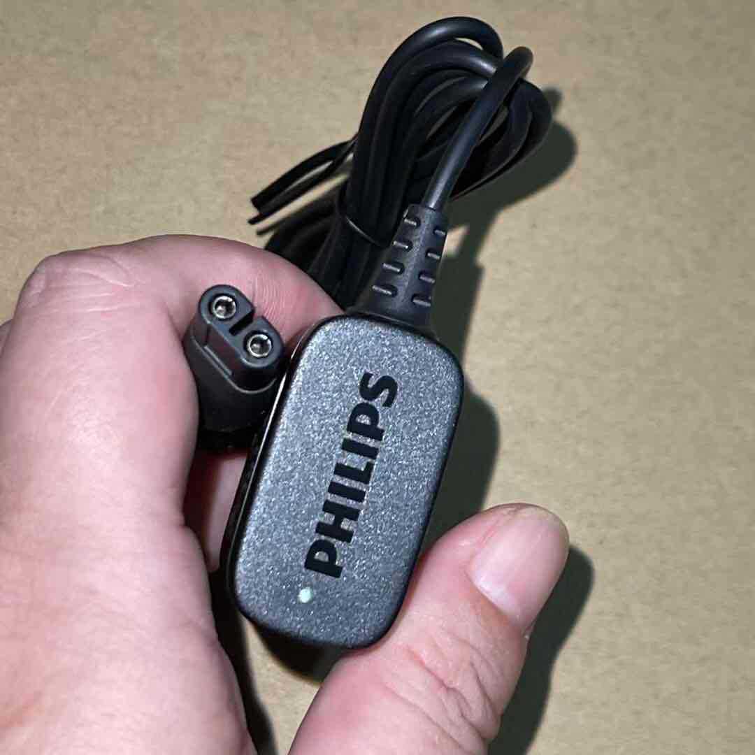 适用于飞利浦剃须刀充电器 8字尾插 欧规插头刮胡刀 4.3v70ma
