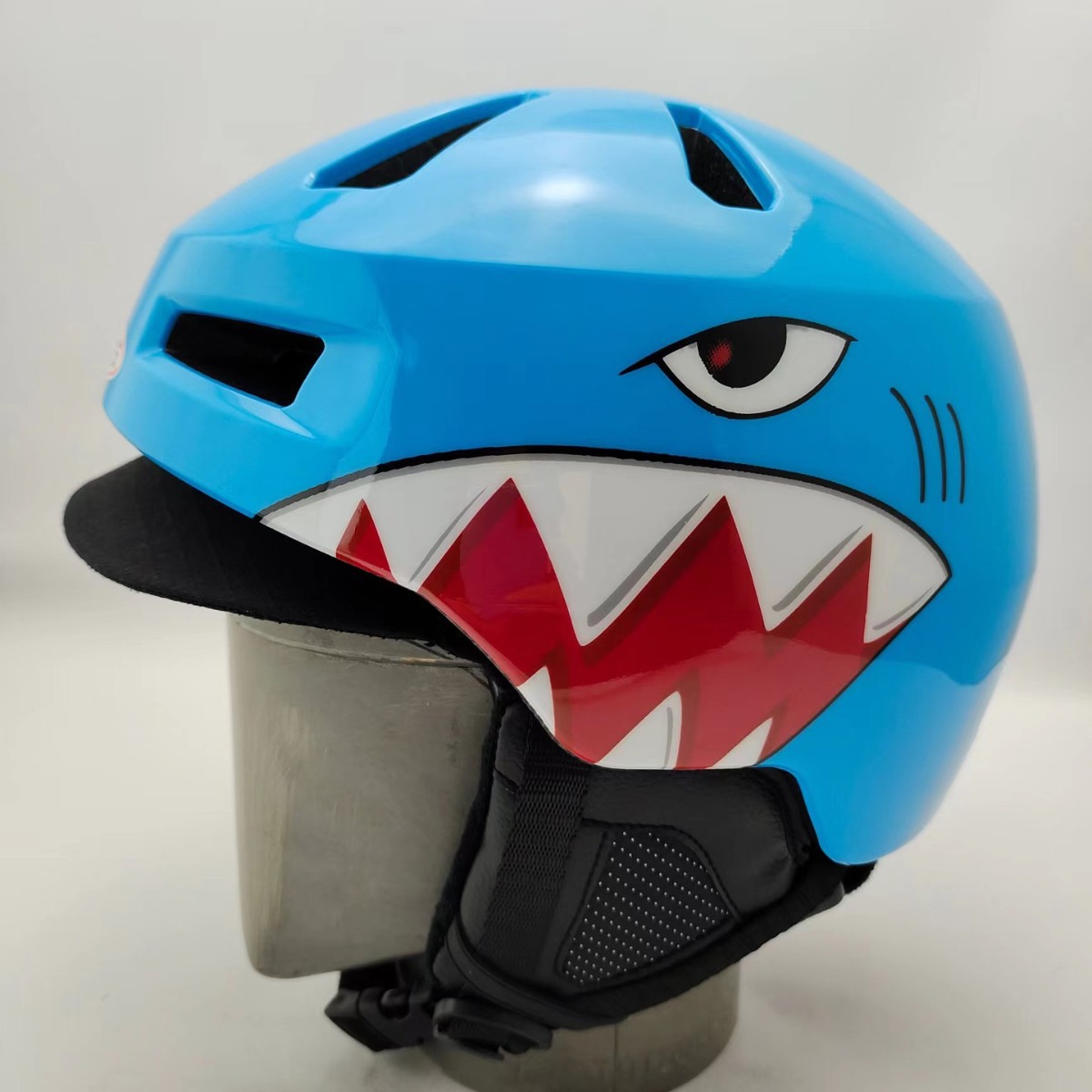 新款儿童滑雪头盔男女童保暖透气冬季超轻安全防摔滑雪盔单双板