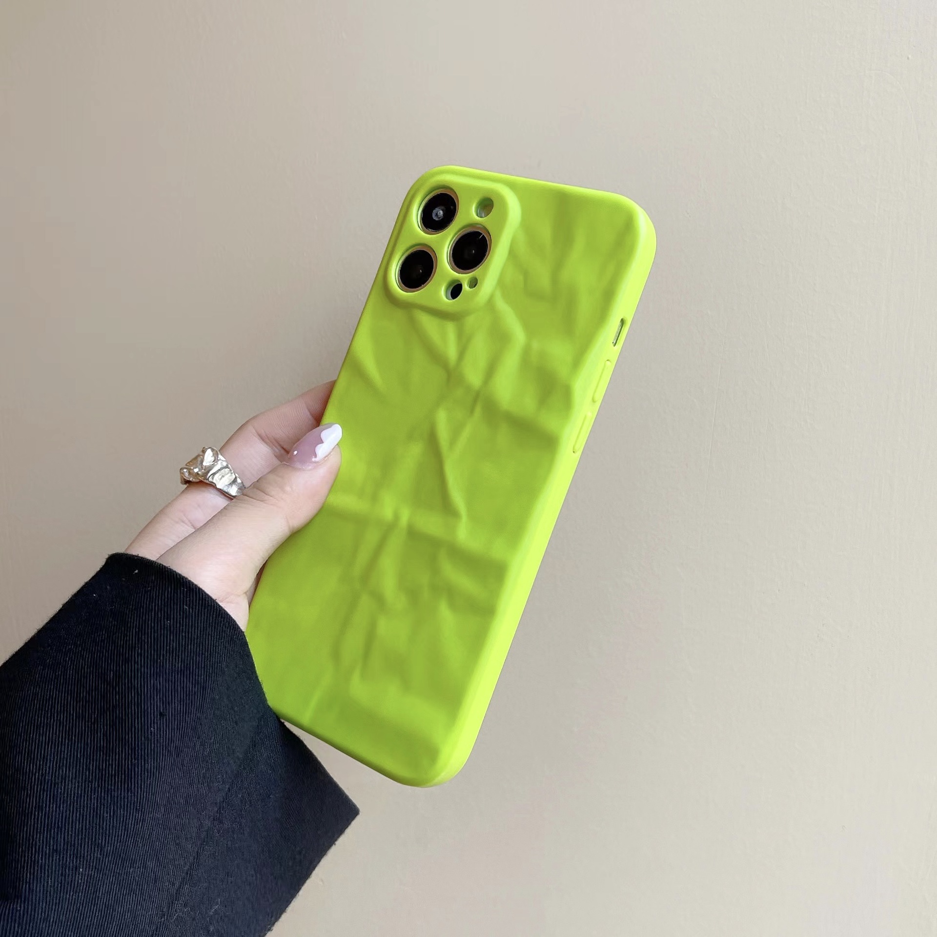 ins简约荧光绿色适用12pro/max苹果13手机壳iphone11防摔x/xr软8p