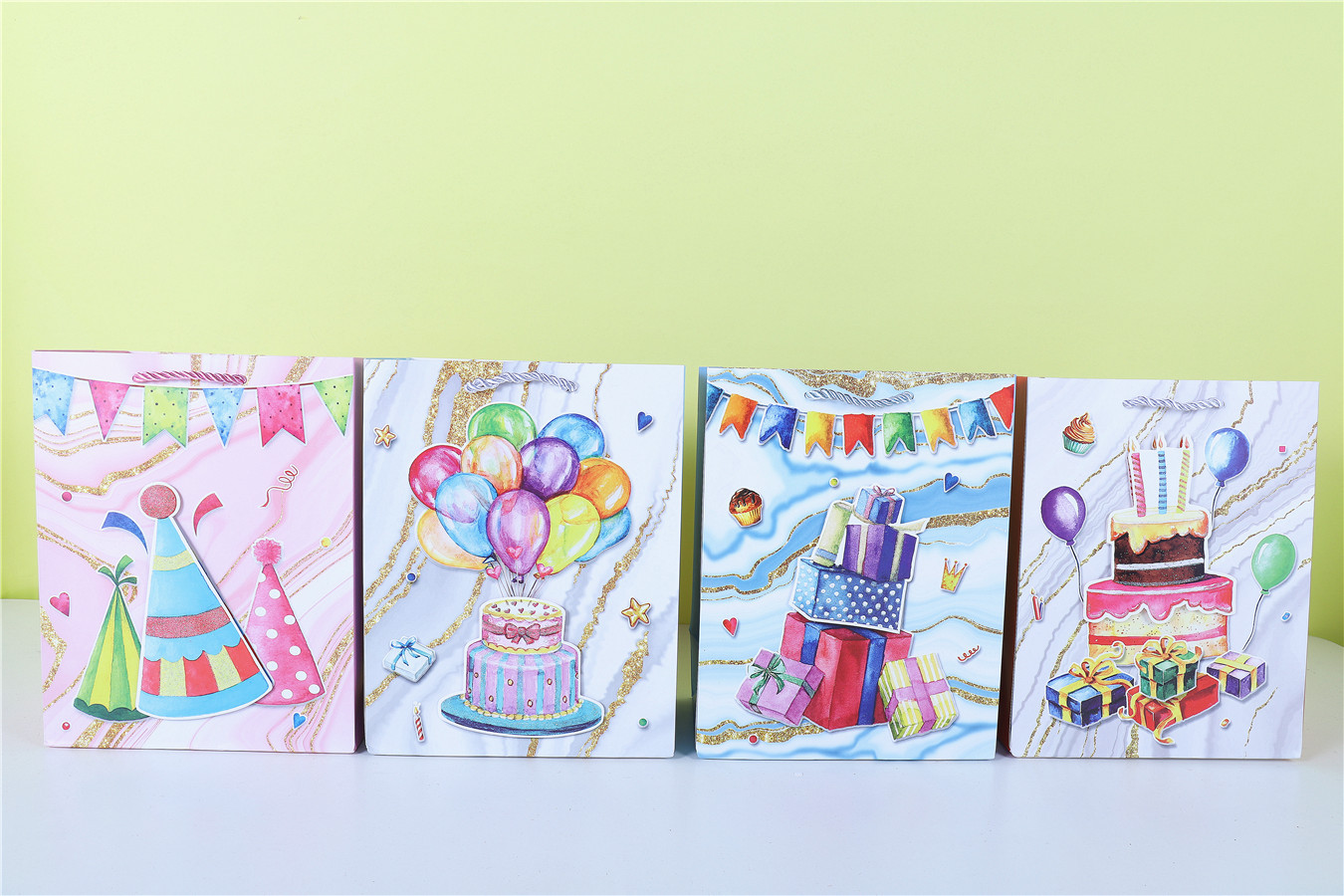 Cross-Border Foreign Trade Birthday Party Handbag Birthday Gift Bag 3d Patch White Card Paper Bag for Gifts in Stock Wholesale