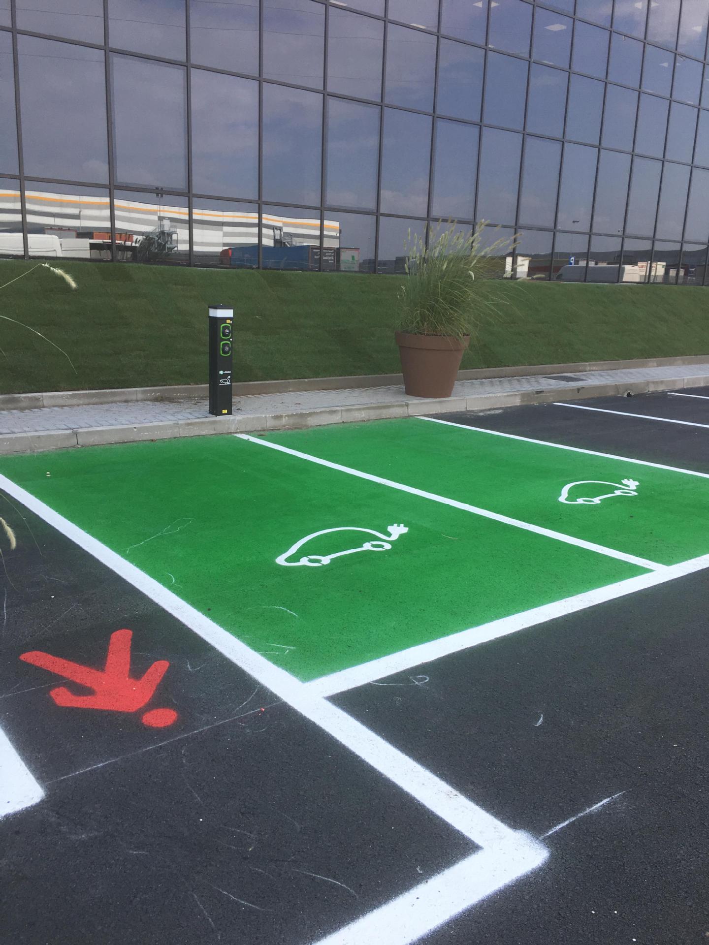 彩色热熔道路标线涂料 马路反光漆 道路划线漆