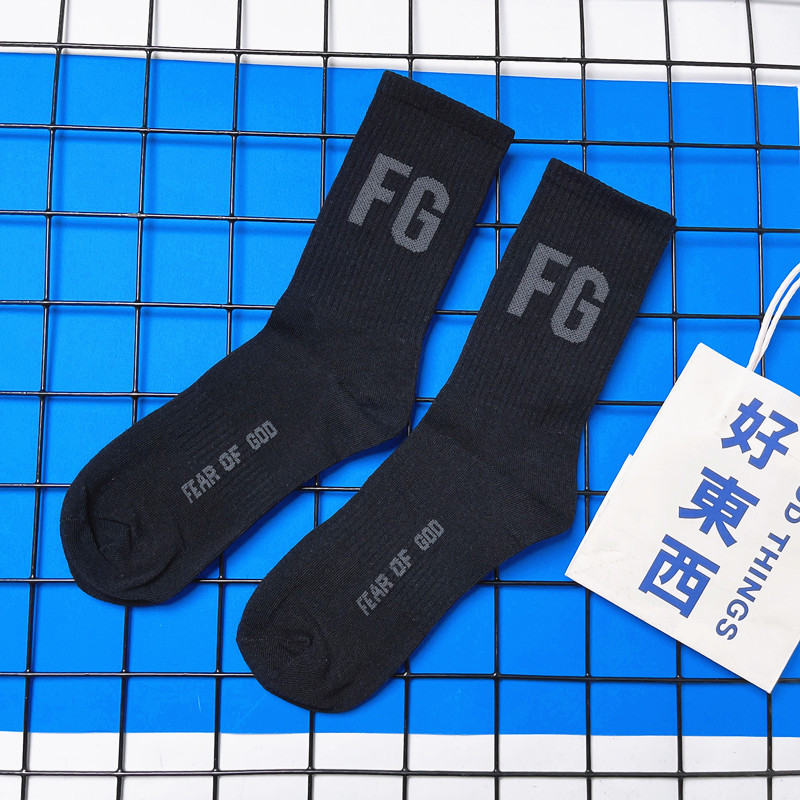 Fashion Brand Alphabet Socks Main Line Trend European and American Street Sports Male and Female Middle Tube 100% Cotton Socks