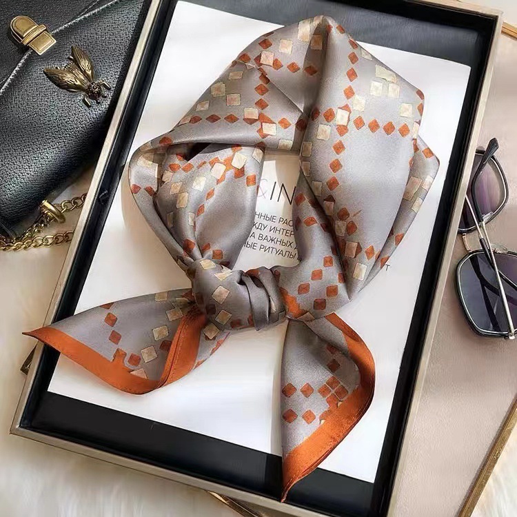 new white silk scarf for women fashion simple decoration workplace mulberry silk scarf all-match square scarf shawl