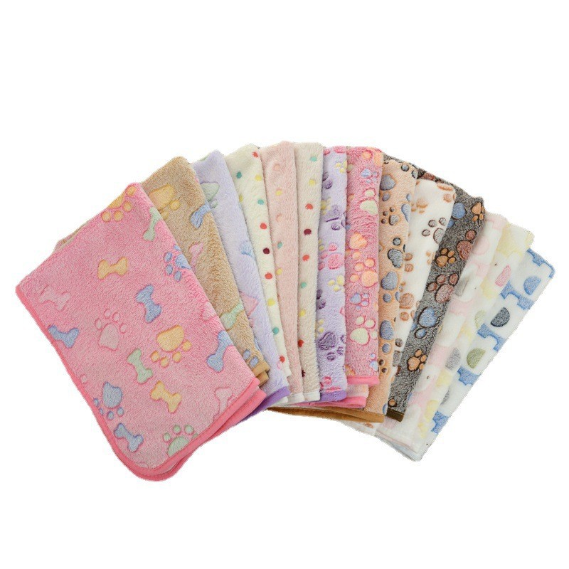 in Stock Wholesale Cross-Border Pet Blanket Four Seasons Universal Cat Dog Blanket Thickened Flannel Paw Print Blanket Pet Supplies