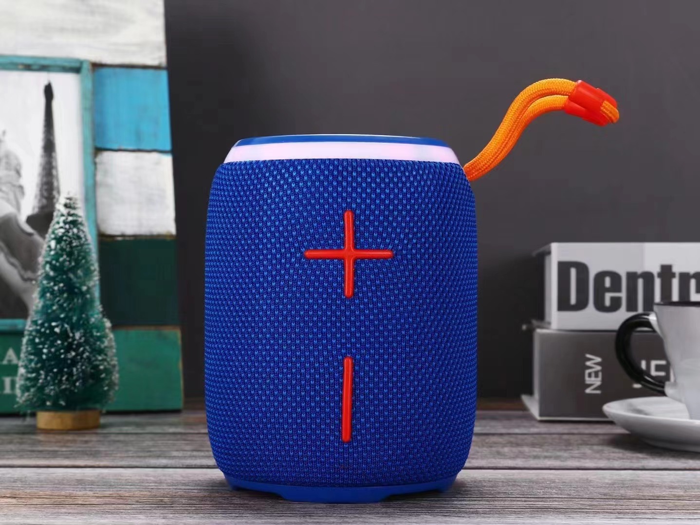 Cross-Border New Arrival F90 Wireless Bluetooth Speaker Outdoor Portable Subwoofer Rgb Color Light Cloth Net Audio