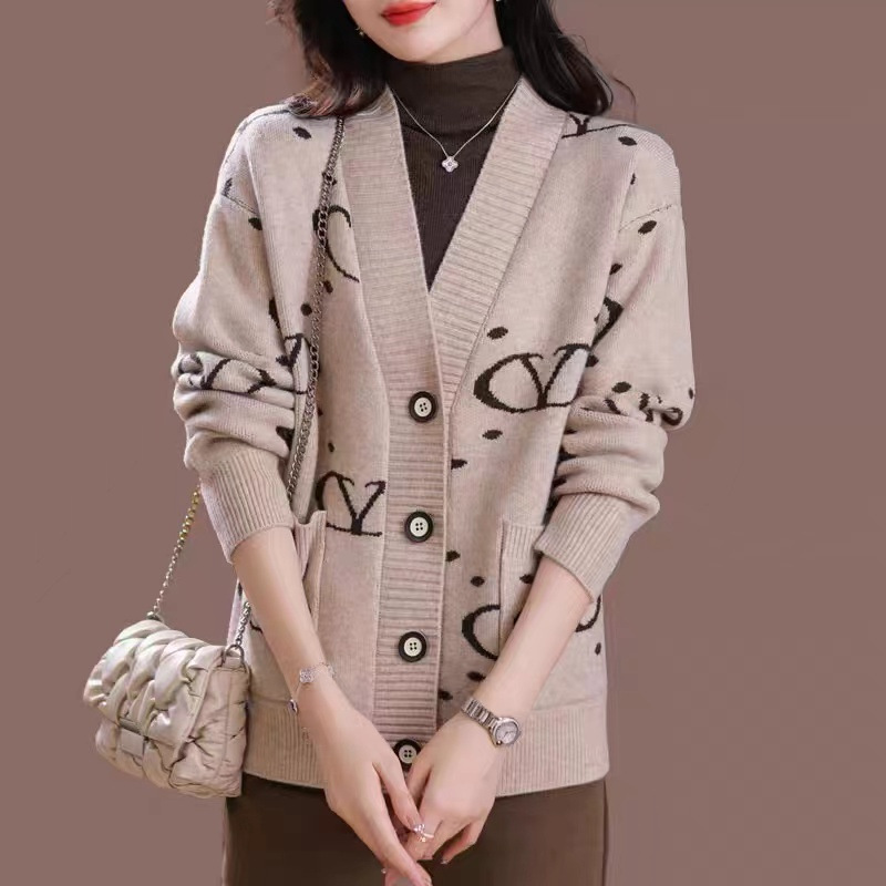 女士毛衣外套2024新款秋冬外穿宽松中年妈妈秋装v领羊毛针织开衫