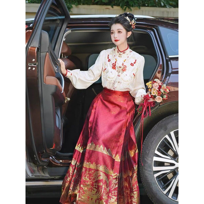 汉服婚服女中式传统婚礼米色衬衣红色马面裙敬酒服套装良缘-阿里巴巴