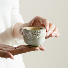 昌朴居粉引白雕花描银蔓藤花茶杯单杯家用创意陶瓷主人品茶品茗杯