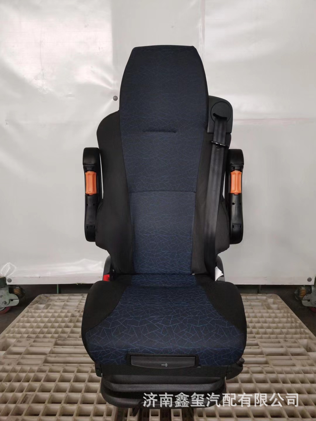 howo批发汕德卡航空座椅 加装汕德卡双气囊座椅改装气囊座椅-阿里巴巴