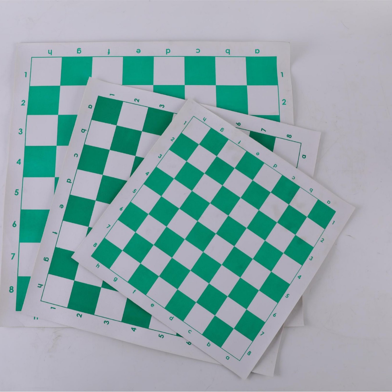 国际象棋棋盘象棋西洋跳棋大中小号PVC皮革棋盘便携式软质可卷耐