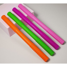 新款儿童硅胶吸管牙胶儿童趣味磨牙棒 促进牙齿坚固吸管磨牙棒