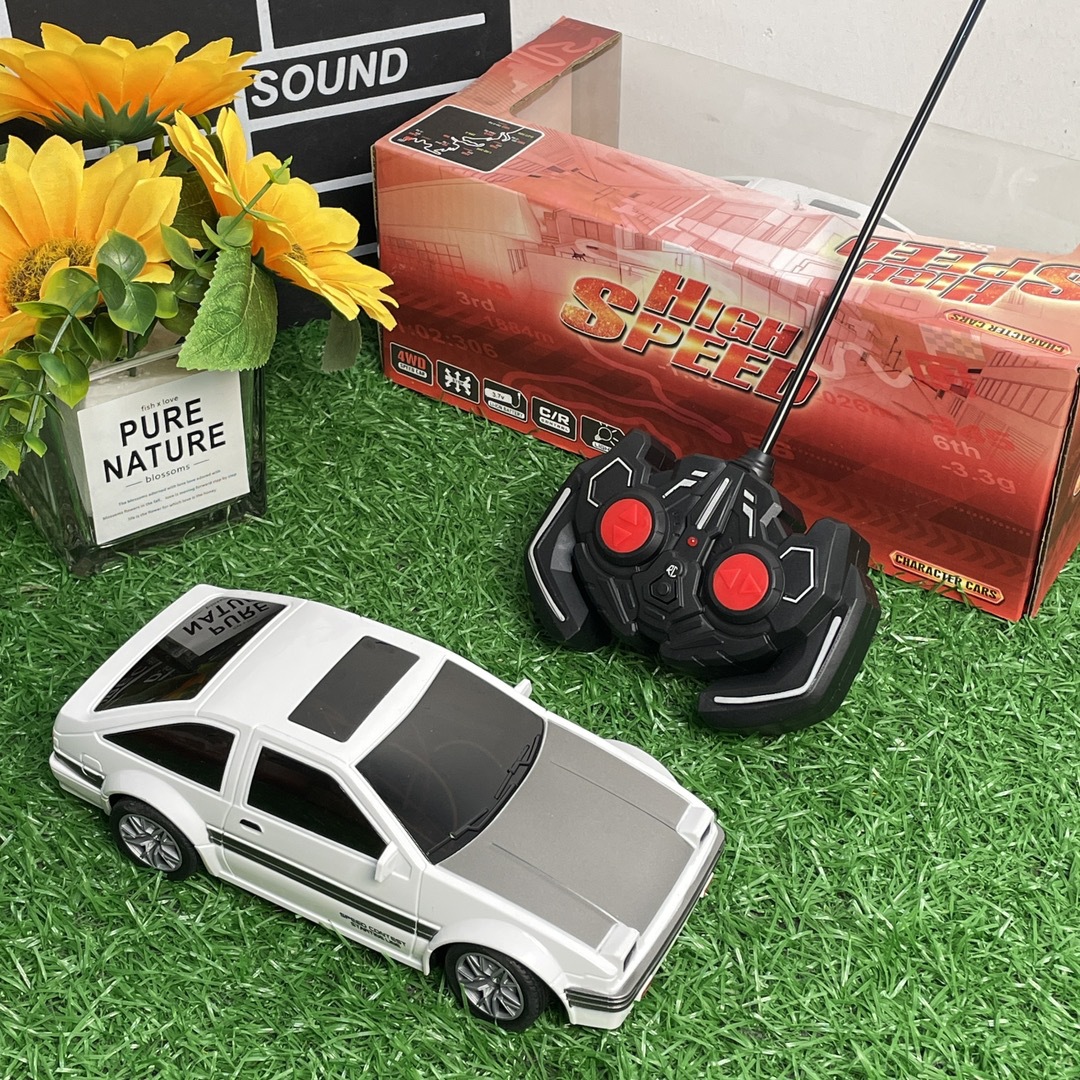 台湾跨境新品仿真丰田头文字d四通遥控四驱车男孩竞速户外玩具