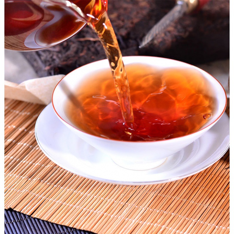 云南普洱茶熟茶砖 2002年陈年老砖茶无堆味厂家支持代发引流爆款