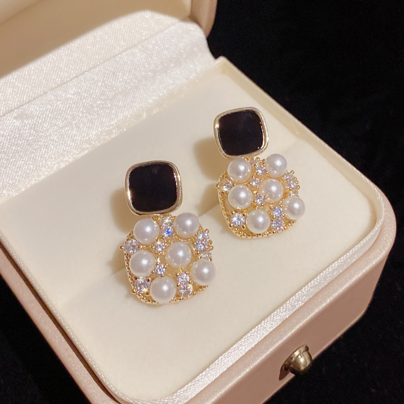 法式复古港风镂空锆石珍珠方形耳环网红个性气质耳钉耳环女