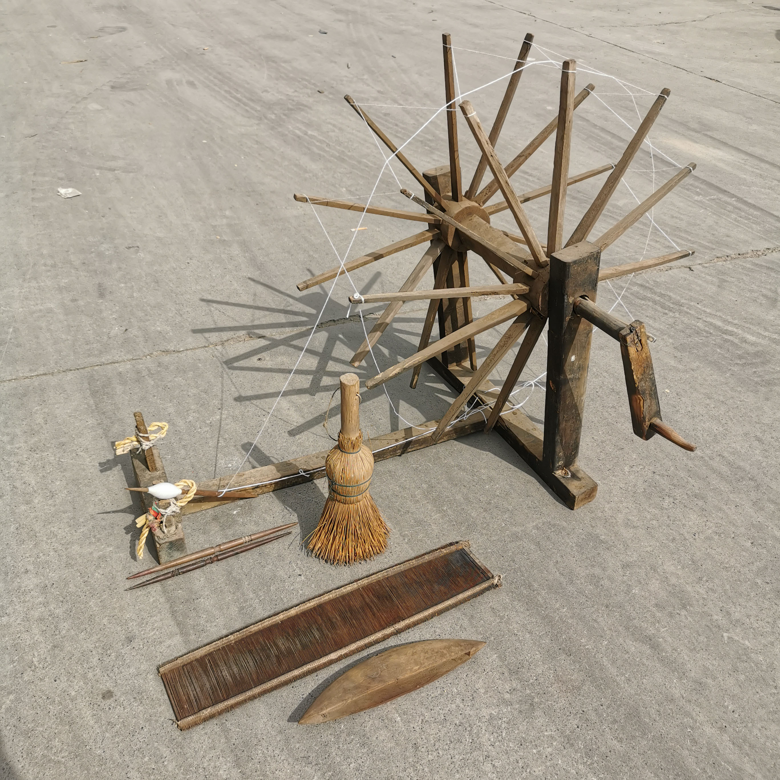 老物件老纺车民俗织布机配件纺线锭子篦子农家展示梭子收藏摆件