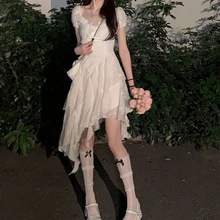 仙女初恋设计白色法式连衣裙气质荷叶裙摆不规则显瘦新款裙子女款