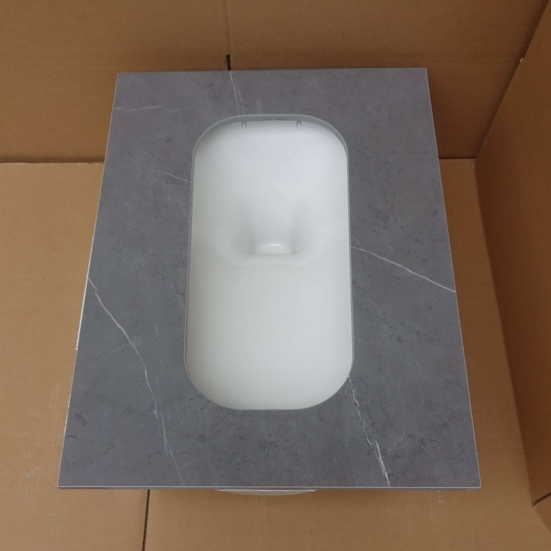 喷射虹吸式蹲便器