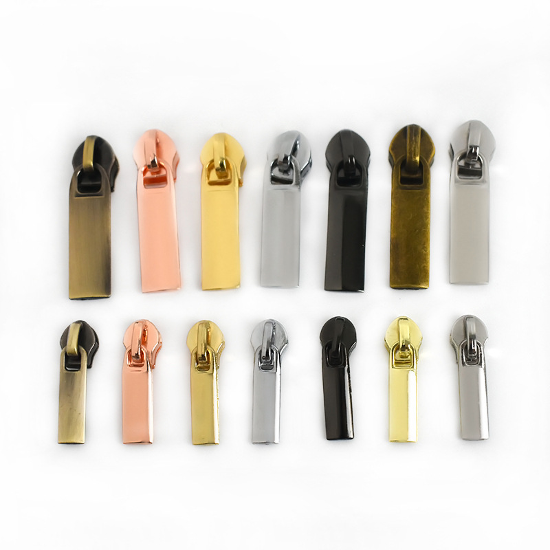 工厂批发箱包拉头3号5号8号10号尼龙金属锌合金拉链头拉片拉牌