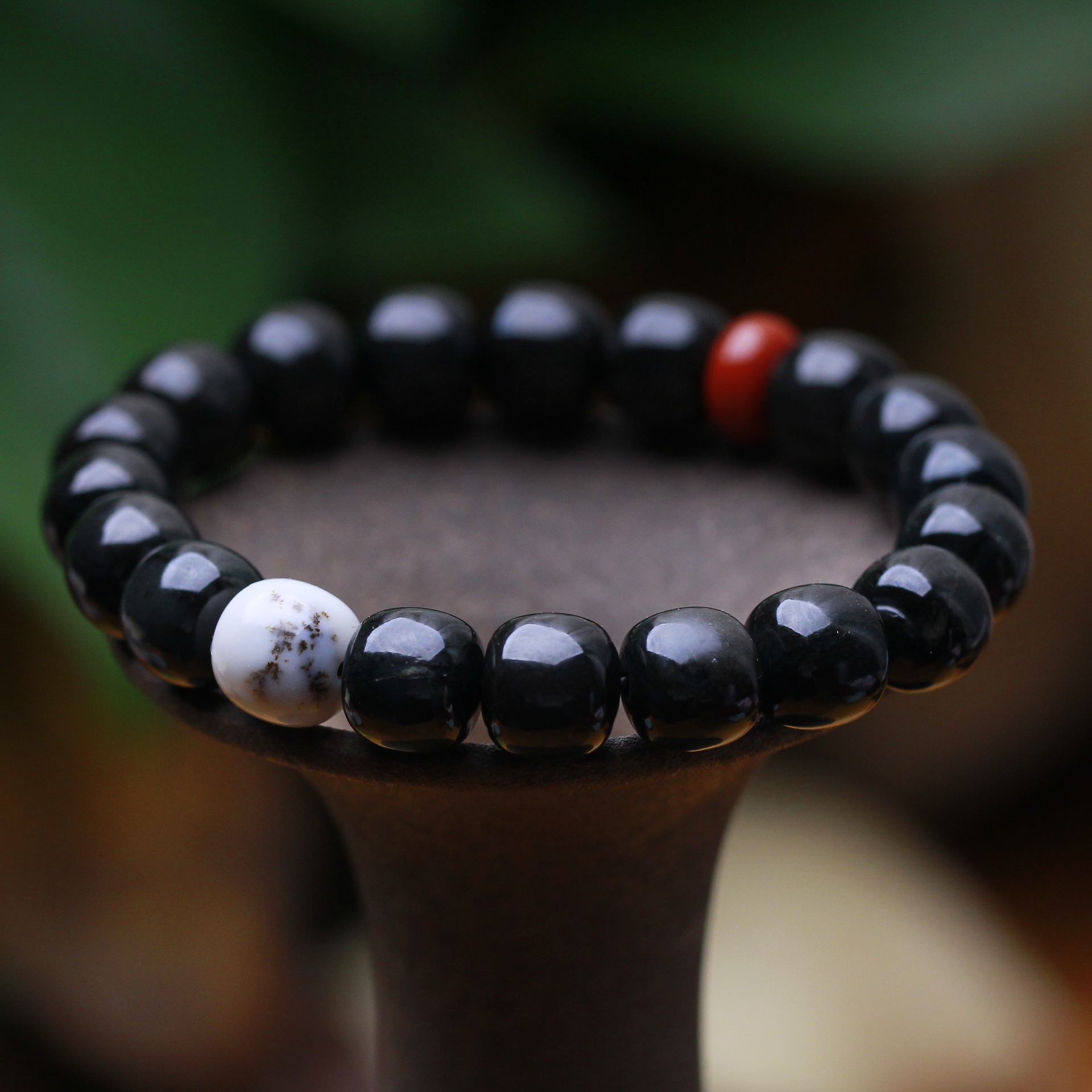 天然和田玉手串墨玉老型珠搭配白桂花糕玉水墨画南红隔片单圈手链