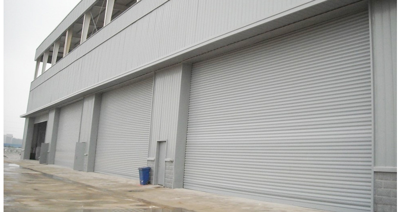 苏州电动遥控抗风卷帘门 金属硬质抗风卷闸门 工业厂房仓库卷帘门