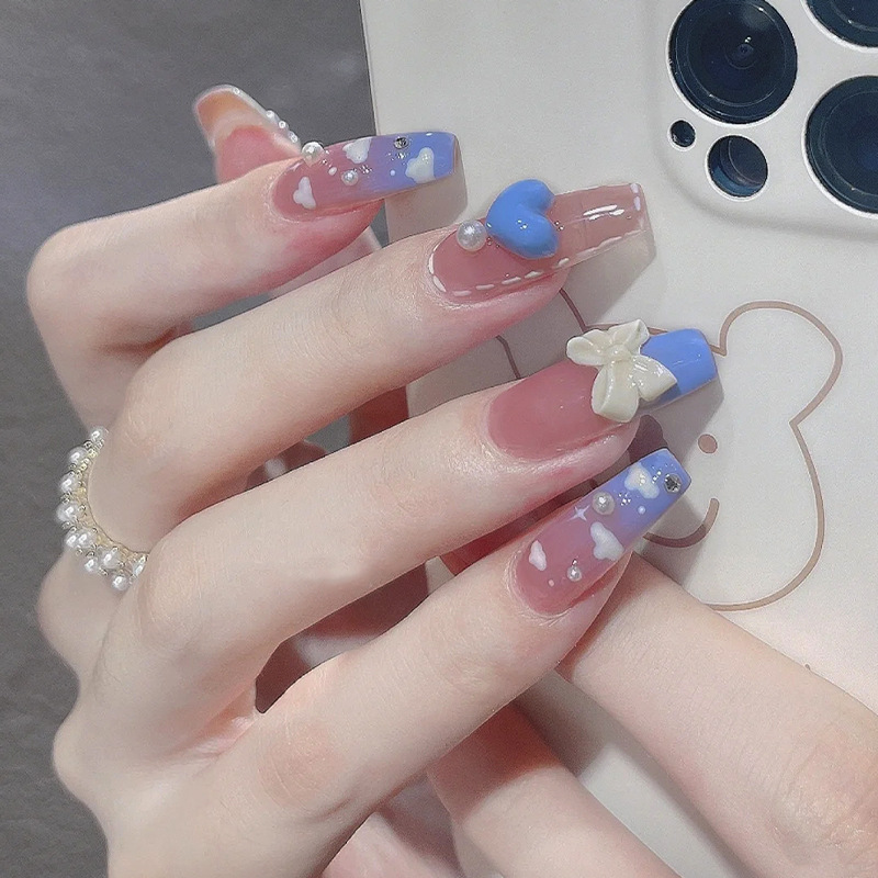 穿戴美甲贴成品长款蓝色渐变云朵珍珠蝴蝶结假指甲甲片可拆卸美甲